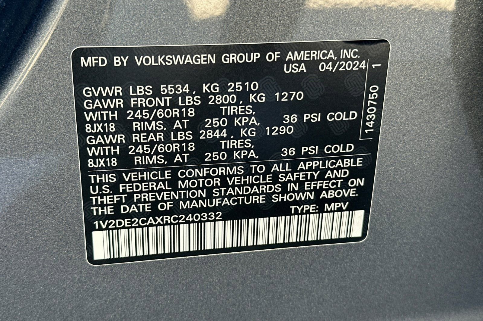 Used 2024 Volkswagen Atlas Cross Sport SE image 28