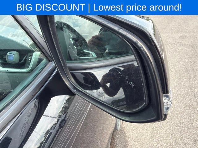 Used 2019 Toyota RAV4 XLE w/ Carpet Mat Package AWD/4WD image 8