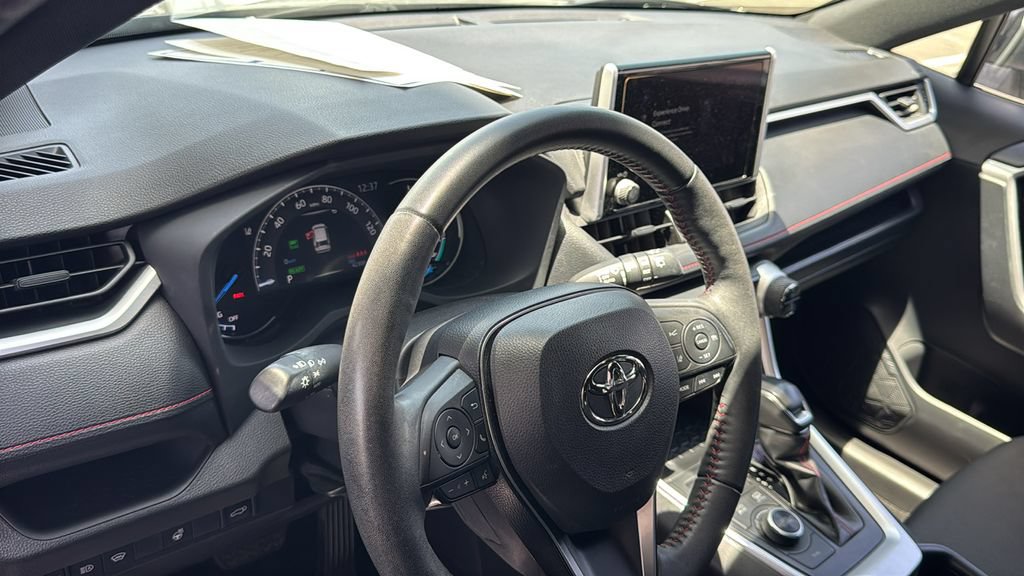 Used 2024 Toyota RAV4 SE w/ Weather & Moonroof Package AWD/4WD image 22