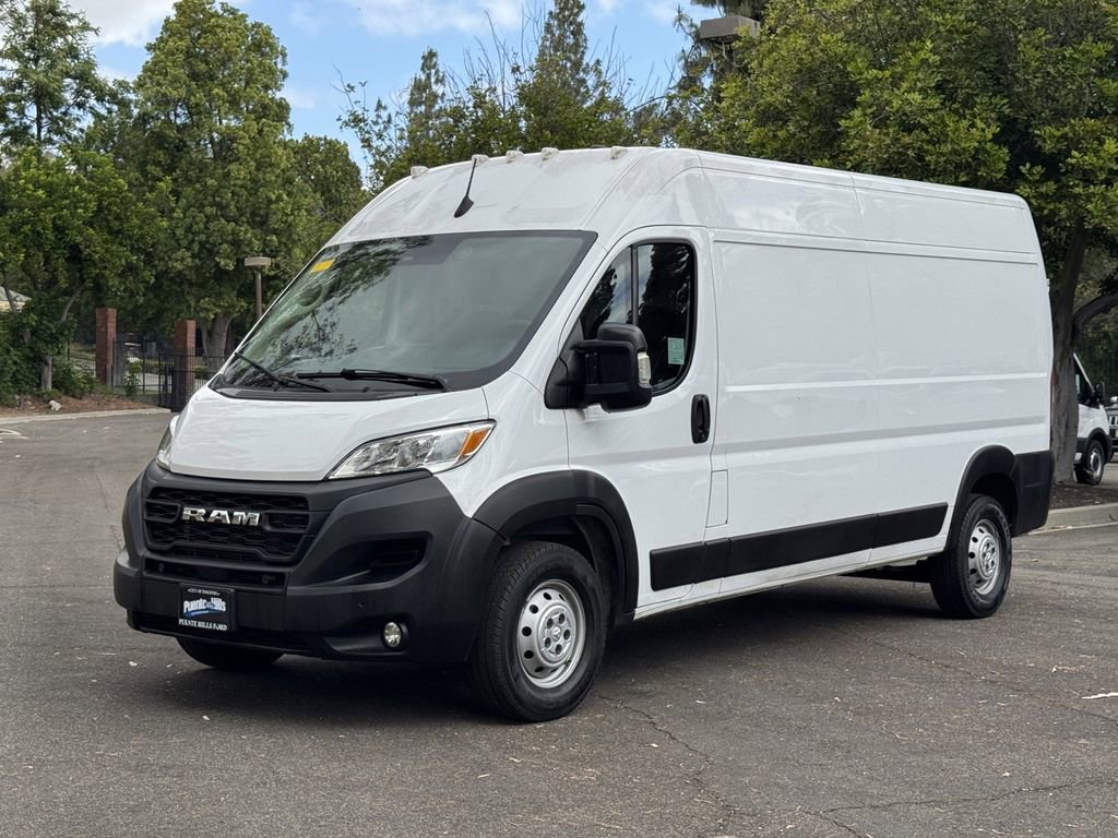 Used 2023 RAM ProMaster 2500 FWD image 3