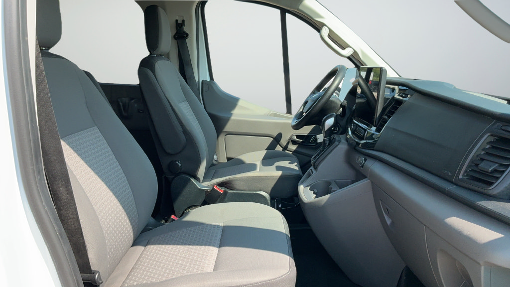 Certified 2023 Ford Transit 350 XLT RWD image 18