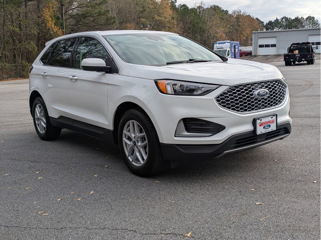 Certified 2024 Ford Edge SEL image 8