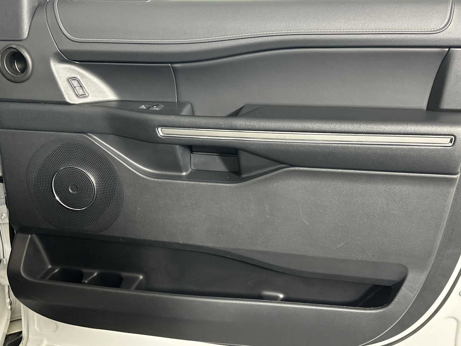 Certified 2024 Ford Expedition Max XLT image 16