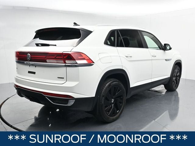 Used 2024 Volkswagen Atlas Cross Sport SE AWD/4WD image 10