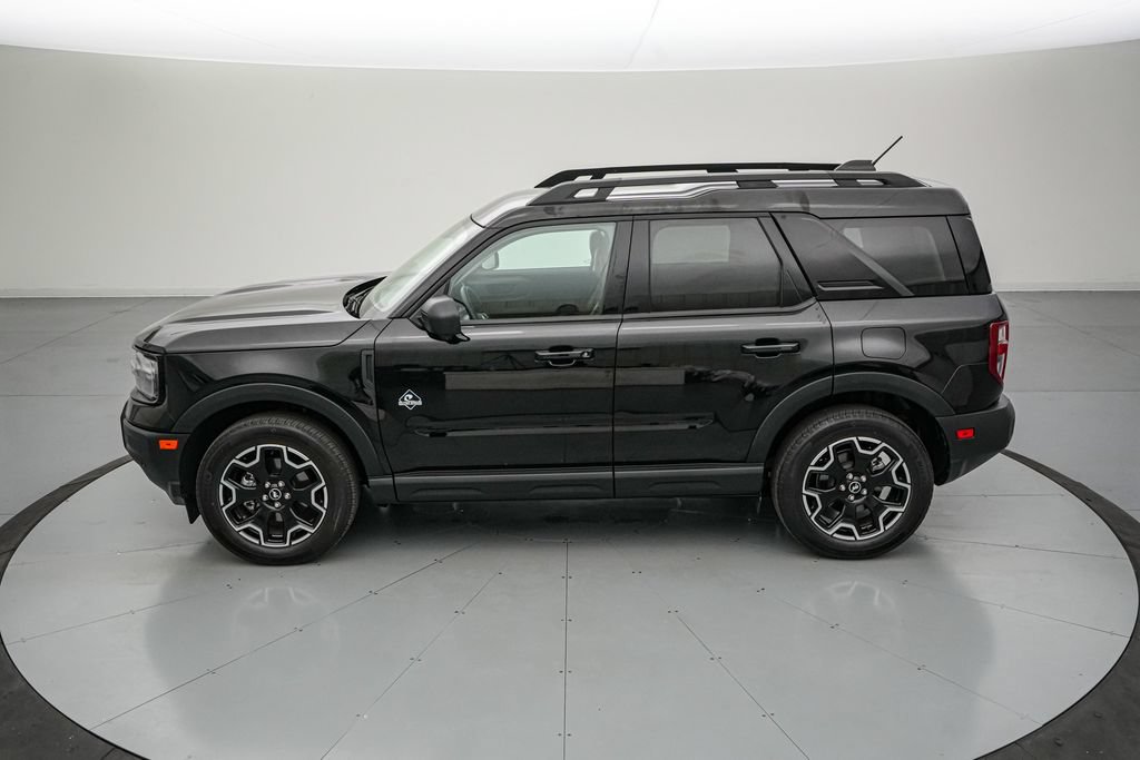 Certified 2025 Ford Bronco Sport Outer Banks w/ Outer Banks Tech Package+ AWD/4WD image 7