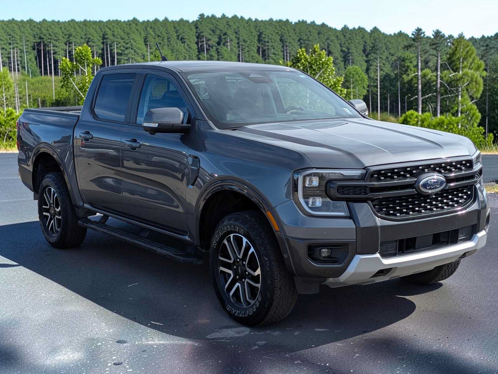 Certified 2024 Ford Ranger Lariat w/ FX4 Off-Road Package AWD/4WD image 8