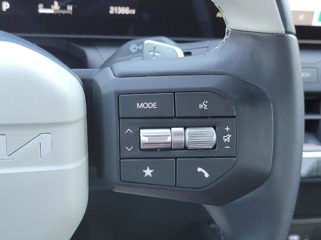 Used 2025 Kia K4 GT-Line w/ GT-Line Premium Package image 29