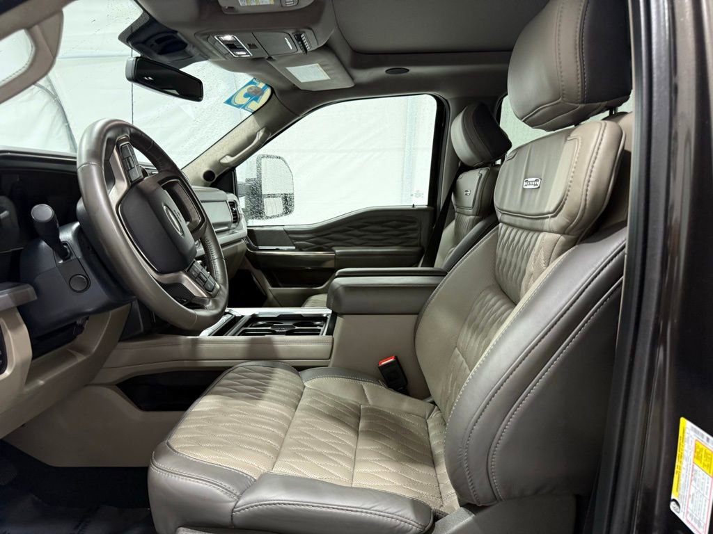 Certified 2025 Ford F450 Platinum w/ Platinum Plus Package image 13