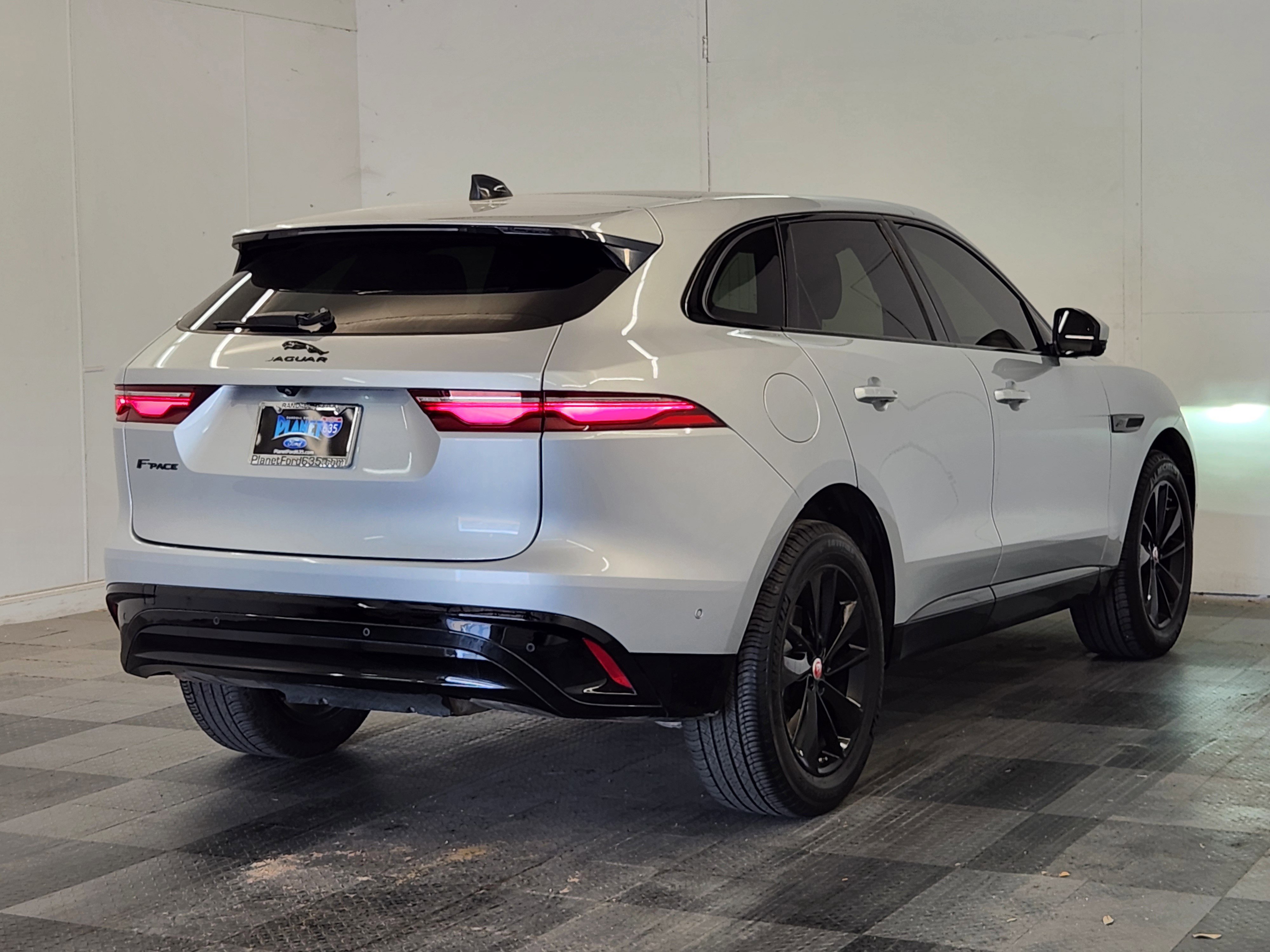 Used 2021 Jaguar F-PACE S image 3