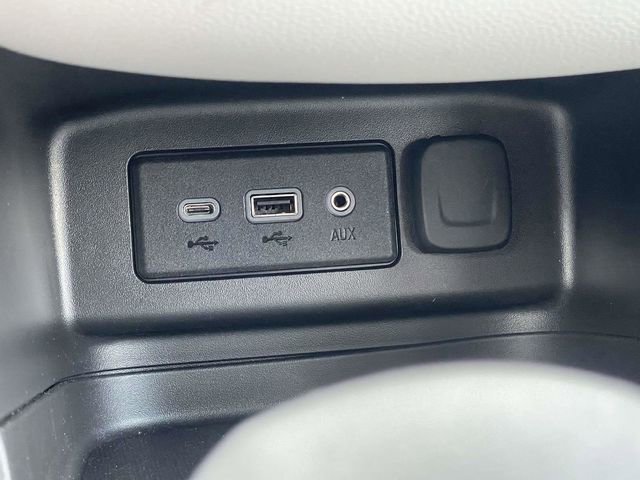 Used 2024 Chevrolet Equinox LS w/ LS Convenience Package FWD image 28