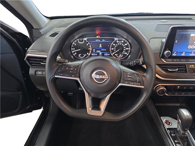 Used 2023 Nissan Altima 2.5 SV FWD image 12