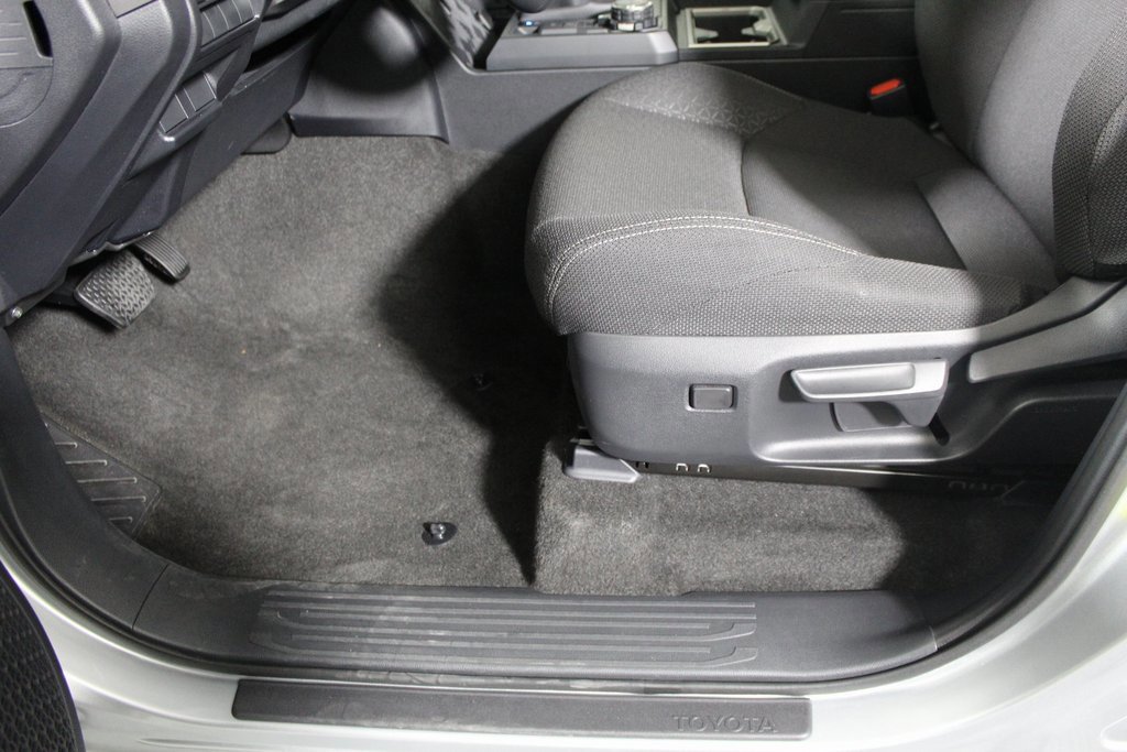 Used 2025 Toyota 4Runner SR5 image 9