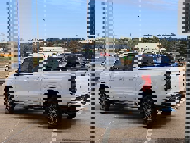 Used 2024 Chevrolet Colorado LT w/ LT Convenience Package image 3