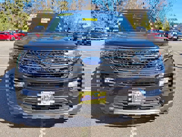 Certified 2022 Ford Explorer XLT w/ Equipment Group 202A image 14