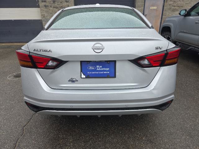 Used 2024 Nissan Altima 2.5 SV image 3