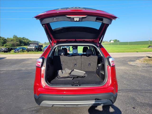 Certified 2024 Ford Edge SEL w/ Convenience Package AWD/4WD image 9