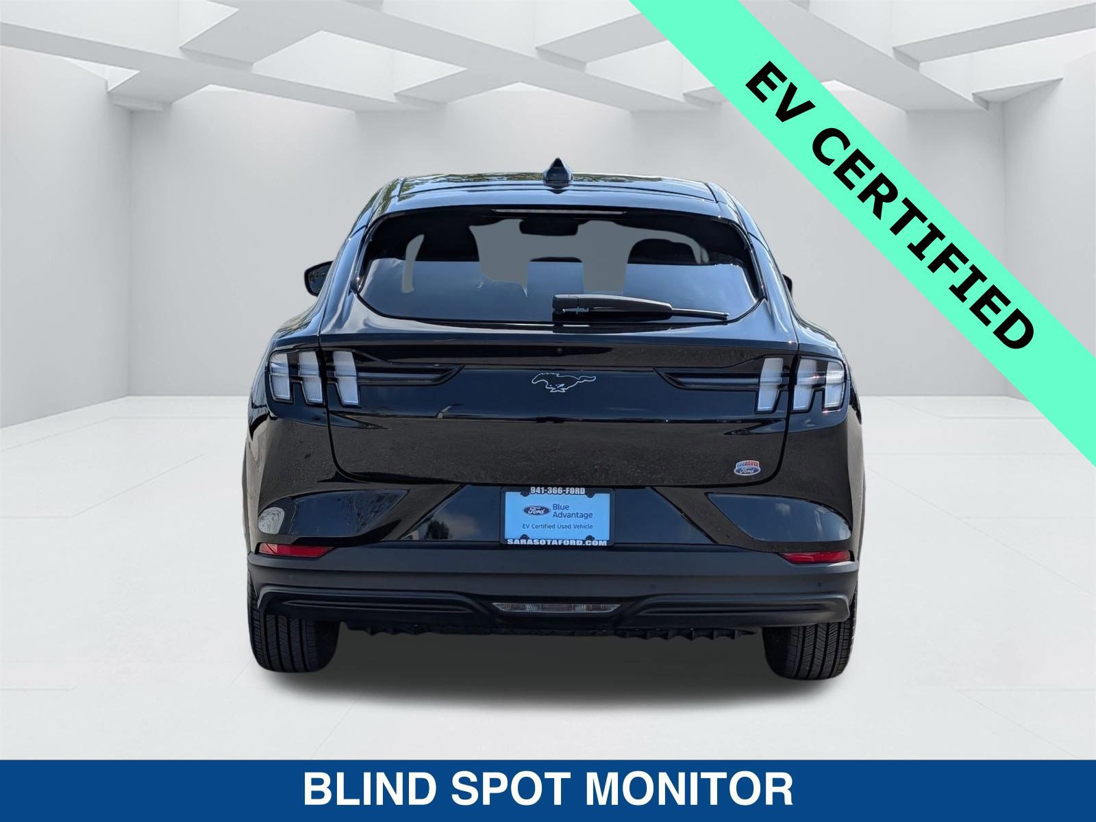 Certified 2025 Ford Mustang Mach-E Select image 4