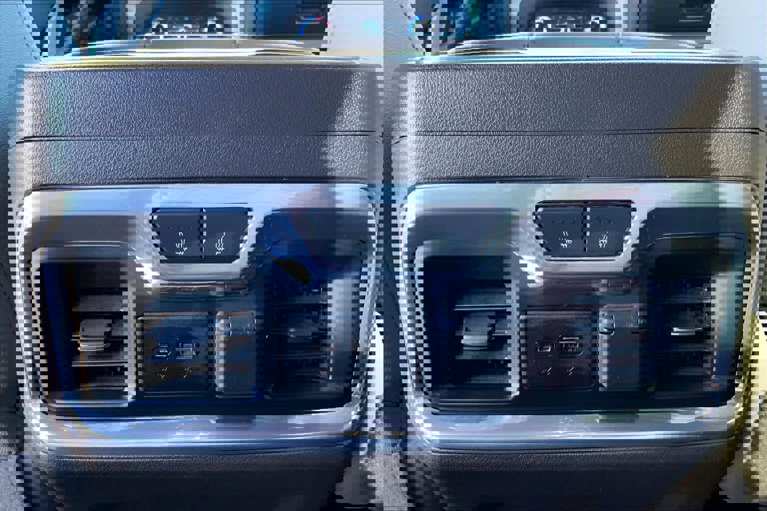 Used 2020 GMC Sierra 1500 SLT image 33