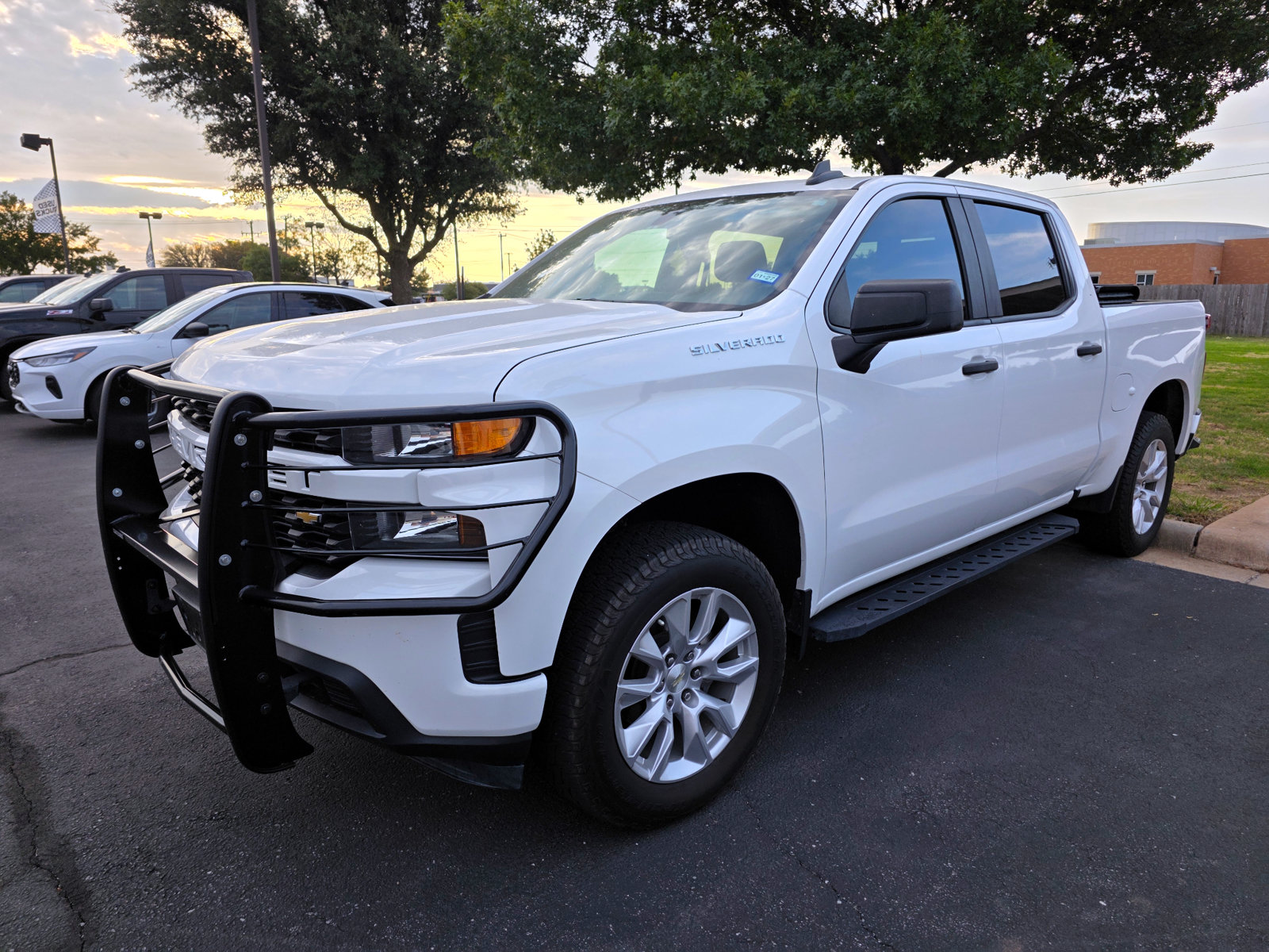 Used 2020 Chevrolet Silverado 1500 Custom w/ Custom Value Package RWD image 1