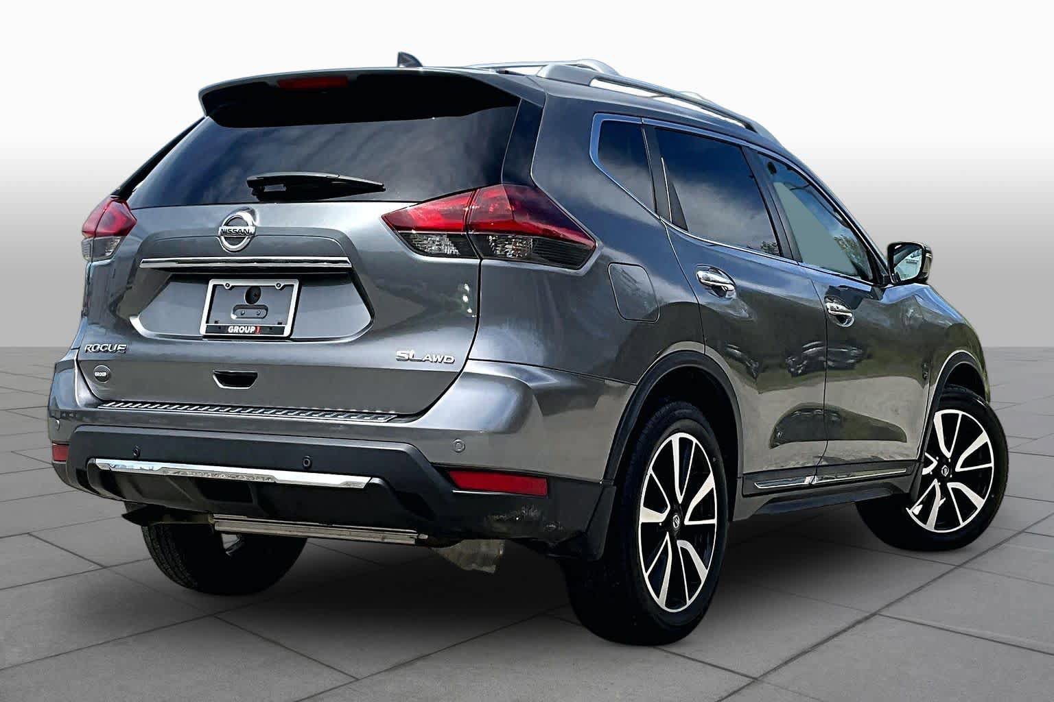 Used 2020 Nissan Rogue SL w/ Premium Package AWD/4WD image 13