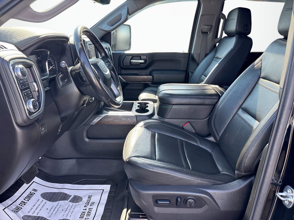 Used 2023 GMC Sierra 3500 Denali w/ Denali Ultimate Package AWD/4WD image 26