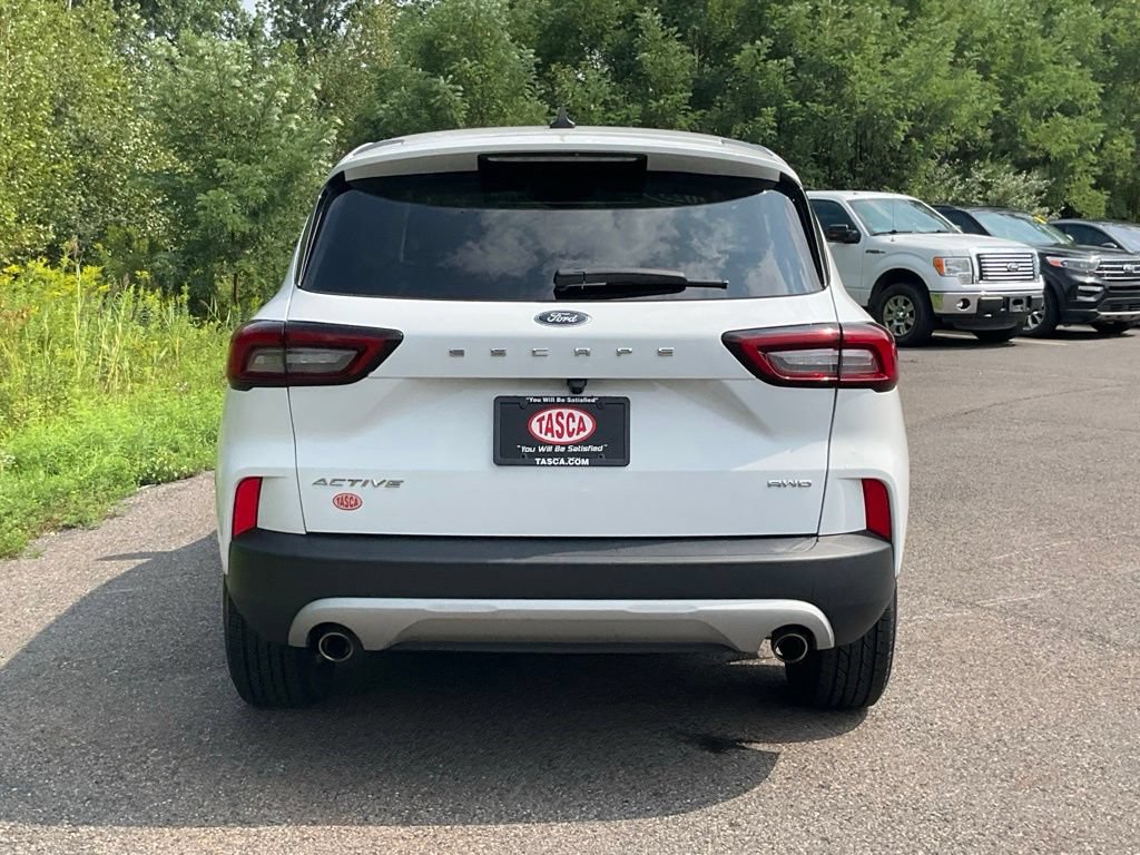 Certified 2025 Ford Escape Active AWD/4WD image 28