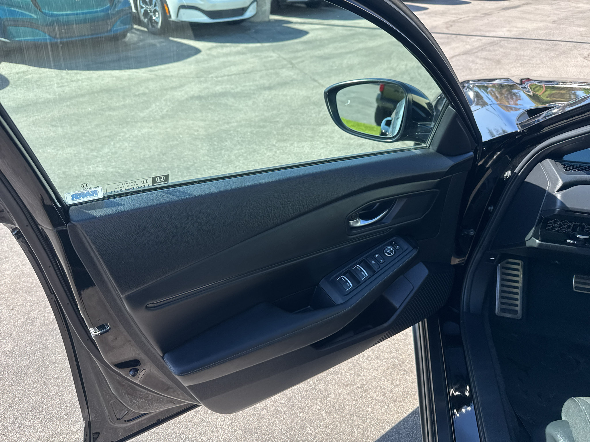 Used 2025 Honda Accord Sport image 8