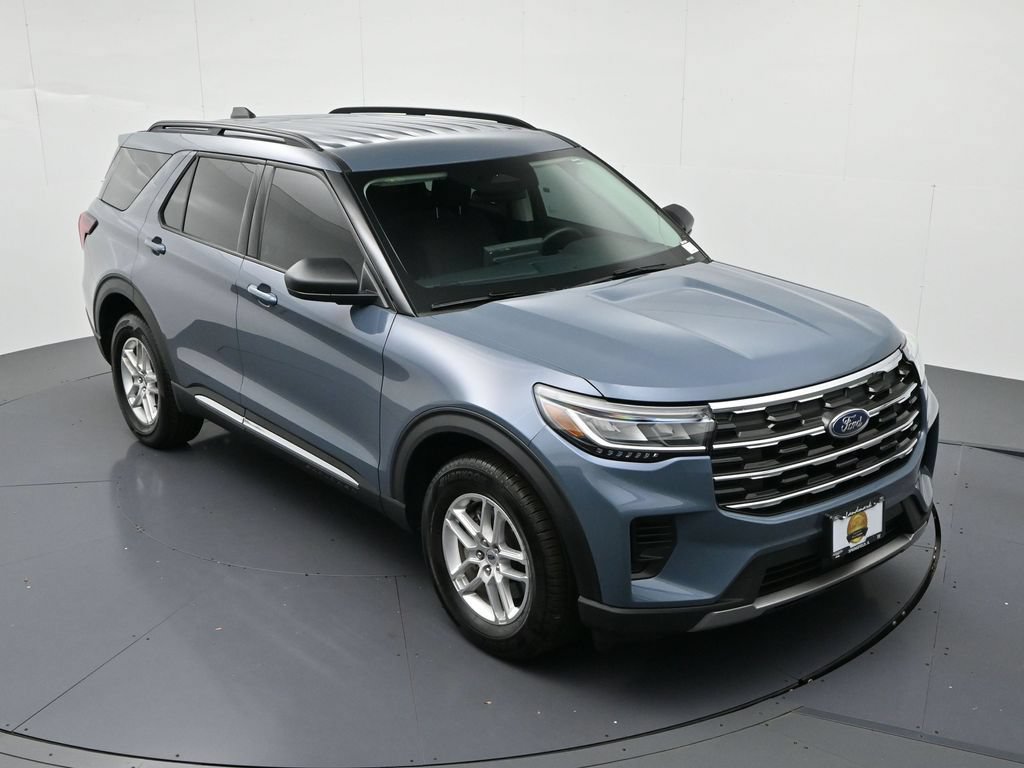 Certified 2025 Ford Explorer Active AWD/4WD image 16