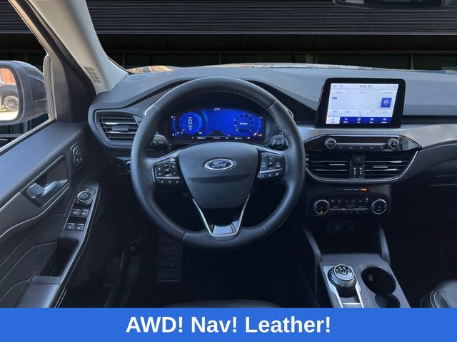 Certified 2022 Ford Escape Titanium AWD/4WD image 12