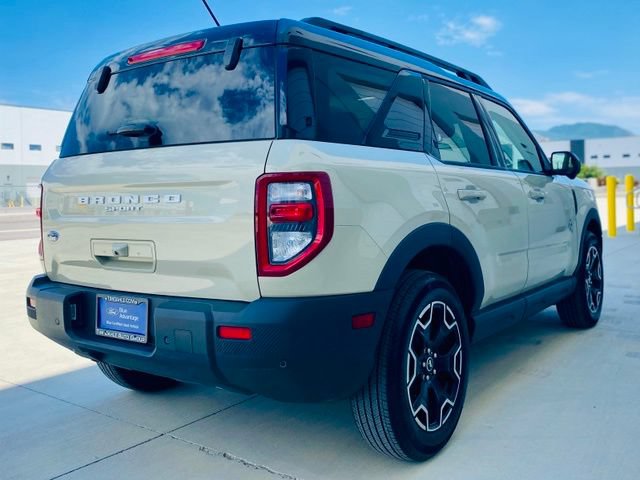 Certified 2025 Ford Bronco Sport Outer Banks w/ Outer Banks Tech Package+ AWD/4WD image 5