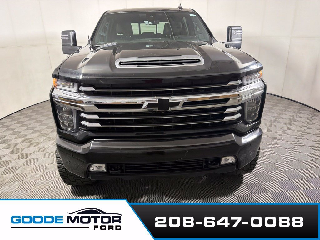 Used 2021 Chevrolet Silverado 3500 High Country w/ Technology Package AWD/4WD image 3