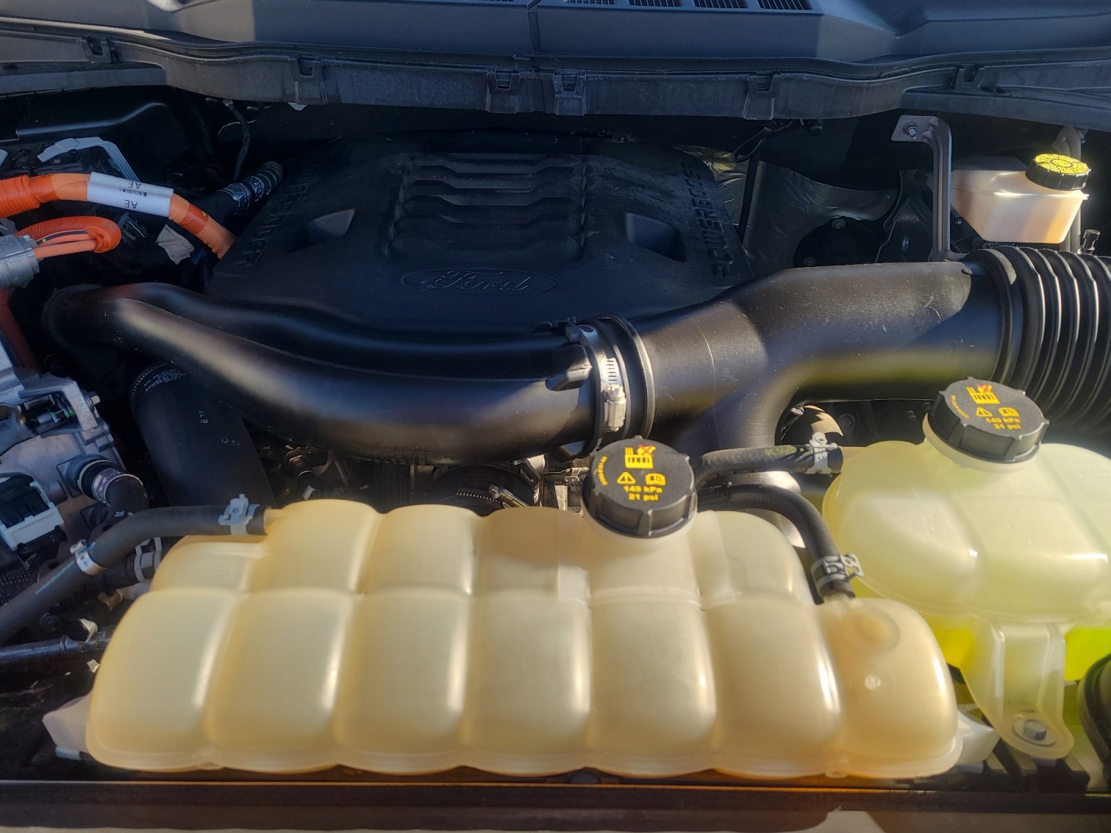 Certified 2022 Ford F150 Lariat w/ Equipment Group 502A High image 22