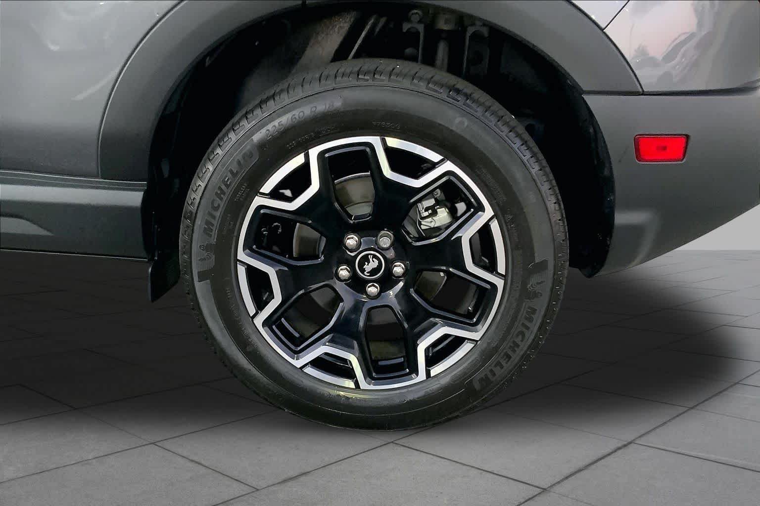 Certified 2026 Ford Bronco Sport Outer Banks w/ Outer Banks Tech Package+ AWD/4WD image 11