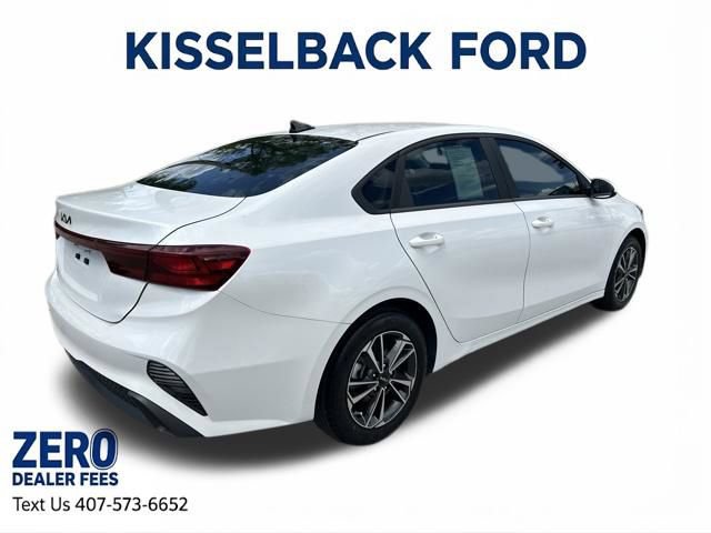 Used 2024 Kia Forte LXS FWD image 4