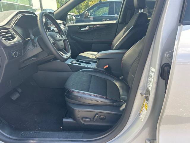 Certified 2026 Ford Escape ST-Line AWD/4WD image 9