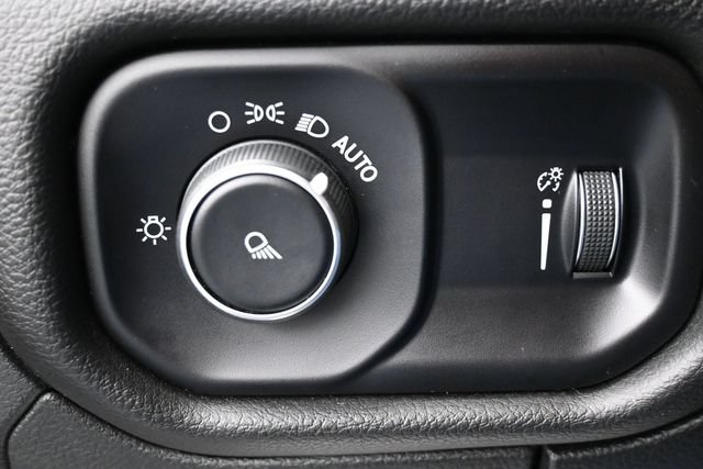 Used 2024 RAM 1500 Laramie AWD/4WD image 26