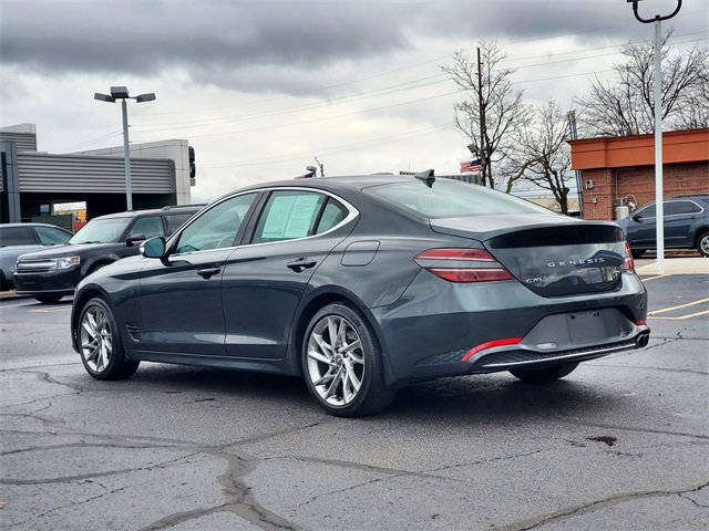 Used 2022 Genesis G70 2.0T image 2