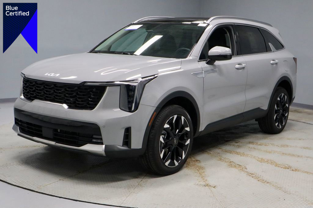 Used 2025 Kia Sorento EX w/ Panoramic Sunroof Package