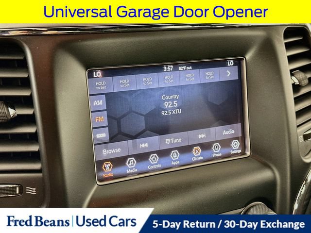 Used 2019 Jeep Grand Cherokee Laredo AWD/4WD image 18