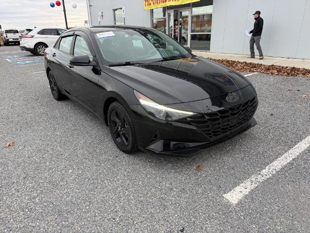 Used 2022 Hyundai Elantra SEL w/ Cargo Package image 7