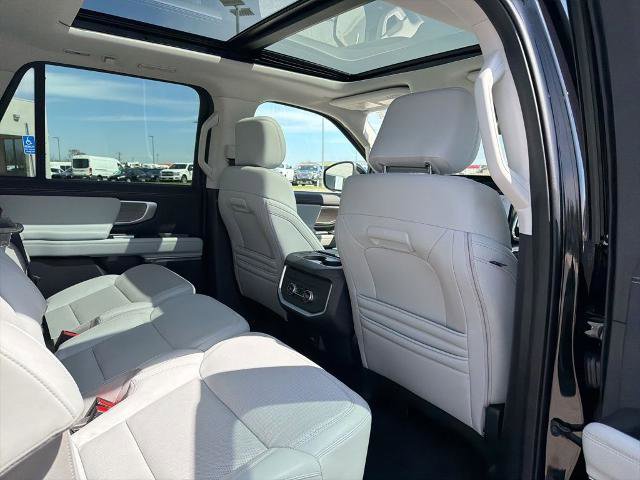 Certified 2025 Ford Expedition Max Platinum AWD/4WD image 21