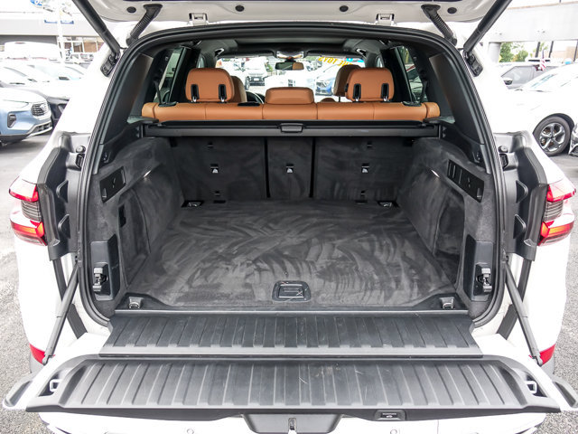 Used 2023 BMW X5 xDrive40i w/ Premium Package AWD/4WD image 26