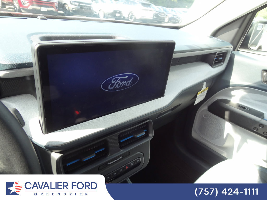 Certified 2025 Ford Maverick XLT w/ XLT Luxury Package AWD/4WD image 11