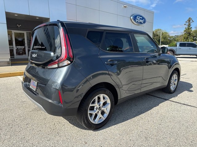 Used 2023 Kia Soul LX w/ LX Technology Package image 8