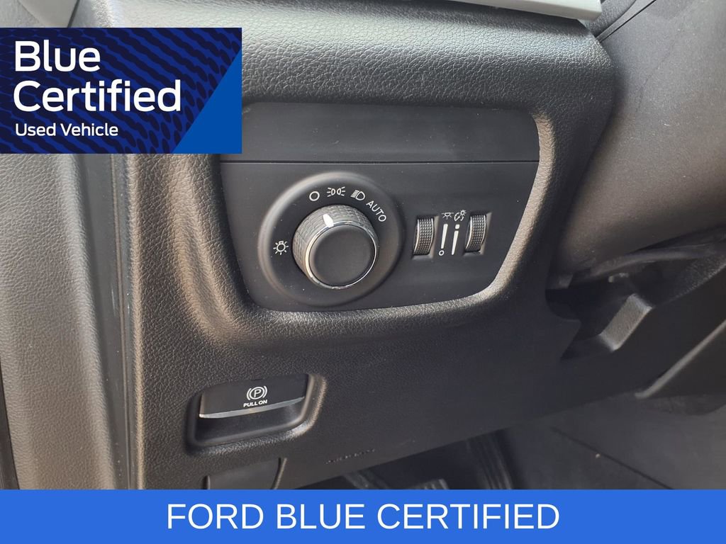 Used 2023 Jeep Grand Cherokee L Laredo RWD image 23
