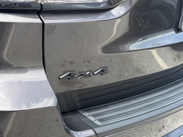 Used 2021 Jeep Grand Cherokee Laredo X AWD/4WD image 11