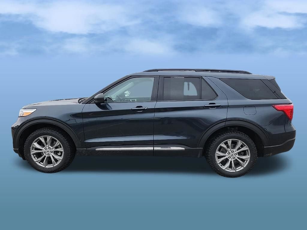 Certified 2023 Ford Explorer XLT w/ Equipment Group 202A image 2