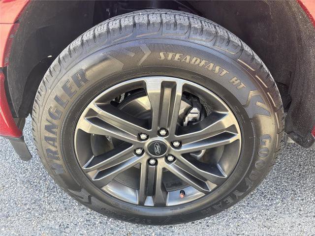 Certified 2021 Ford F150 XLT w/ Equipment Group 302A High image 32