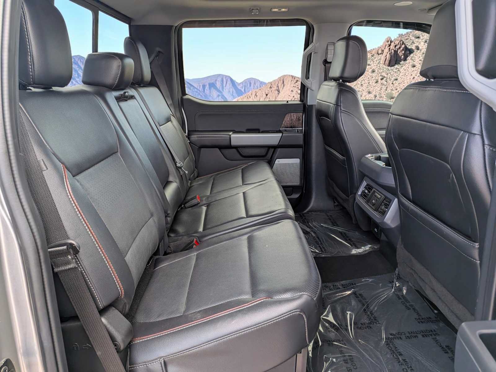 Certified 2024 Ford F350 Lariat w/ Lariat Ultimate Package AWD/4WD image 18