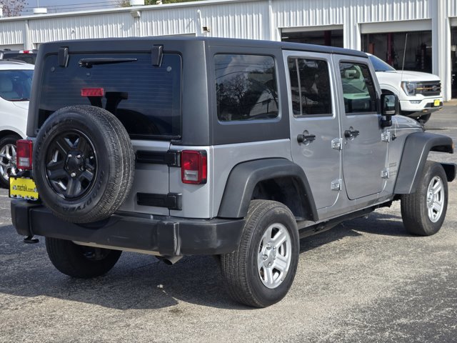 Used 2018 Jeep Wrangler Unlimited Sport w/ Connectivity Group image 3